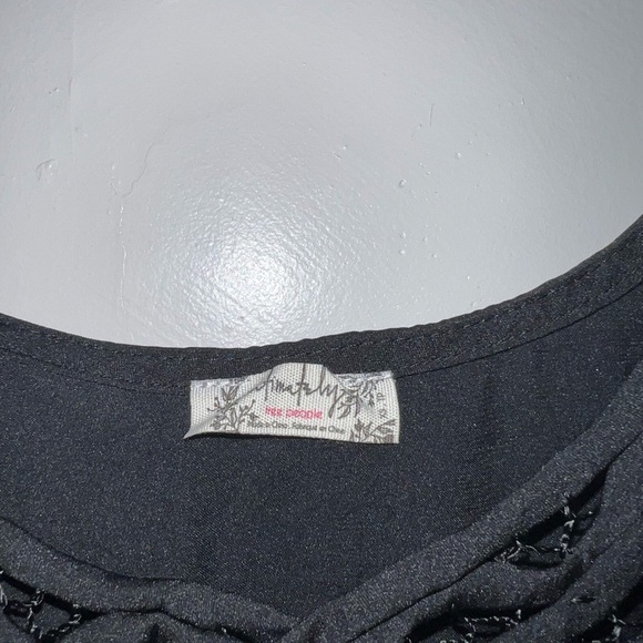 Free people dainty black satin top size XS - Picture 5 of 9